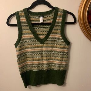 J. Crew sweater vest🍃